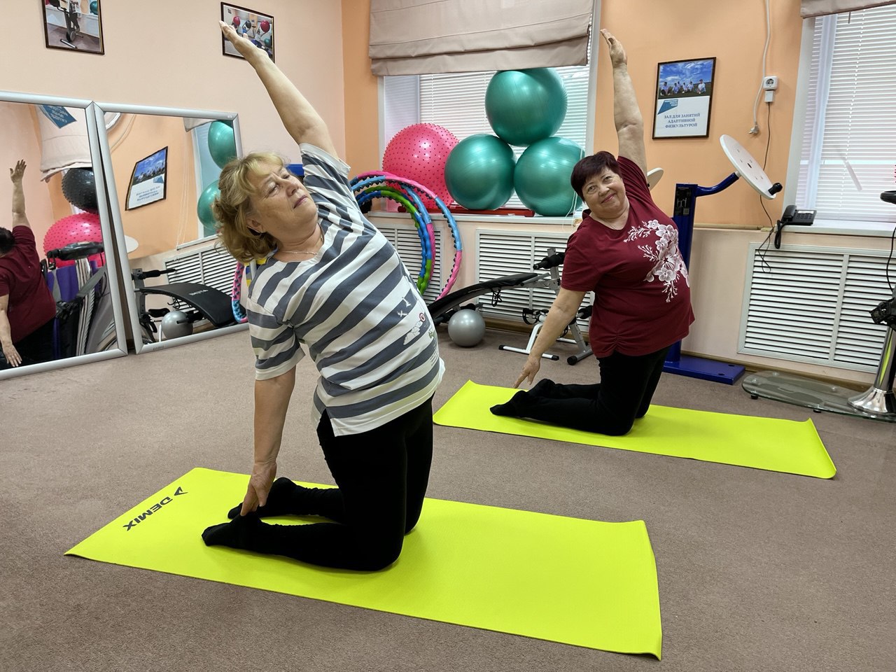 Саратовские пенсионеры выбирают здоровье и ровную осанку